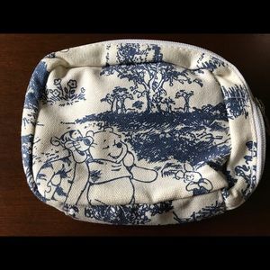 Disney Winnie-the-Pooh small makeup accessory bag